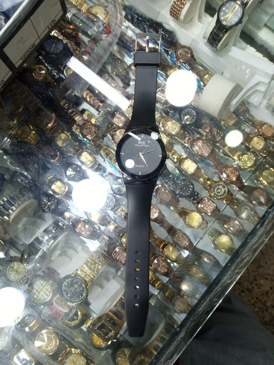 Quartz MK Collections Black Leather Watch